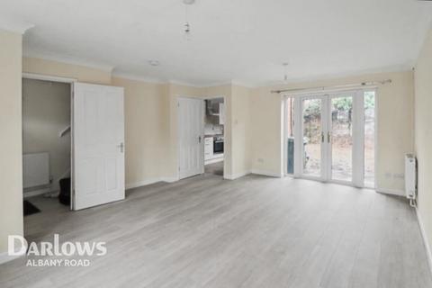 3 bedroom semi-detached house to rent, Howardian Close, Cardiff