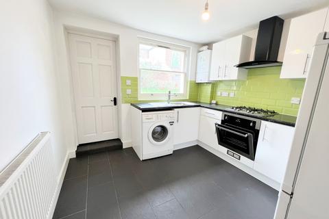 2 bedroom flat to rent, New Cross Road,  London , SE14