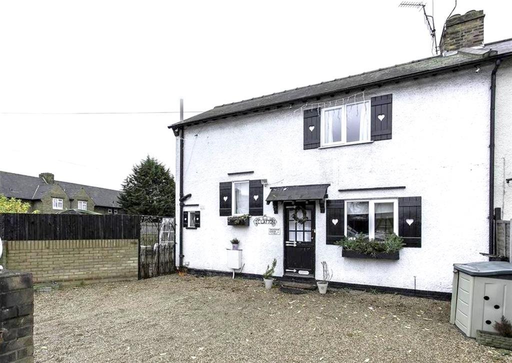 Clayton Crescent, brentford, TW8 3 bed semidetached house £635,000