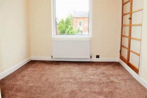 3 bedroom terraced house to rent, Elcho Street, Preston