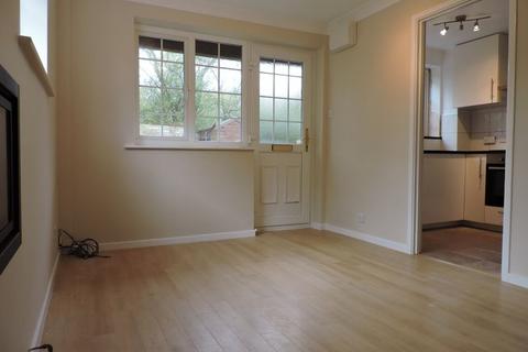 1 bedroom terraced house to rent, Larchwood, Basingstoke RG24