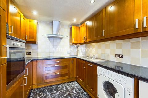 1 bedroom flat to rent - Roger Dowley Court, Russia Lane, Bethnal Green, London, E2