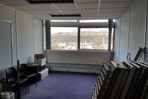 Office to rent - SUITE 21  Kirkgate House , Shipley, BD18