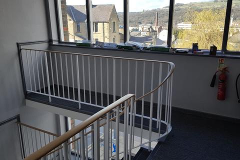 Office to rent - SUITE 21  Kirkgate House , Shipley, BD18