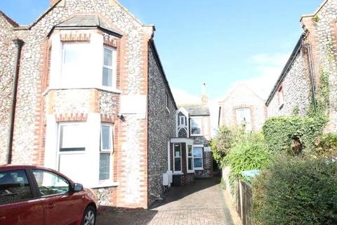 2 bedroom apartment to rent, East Street, Littlehampton, West Sussex