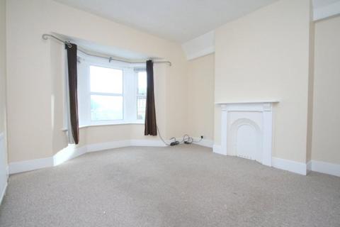 2 bedroom apartment to rent, East Street, Littlehampton, West Sussex