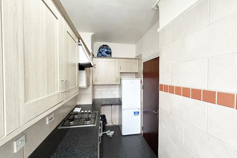 3 bedroom apartment to rent, Pinner Road, HARROW