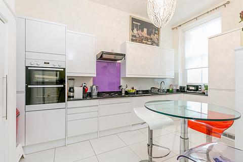 4 bedroom apartment to rent, West End Lane, London NW6