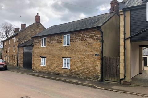 4 bed semi-detached house for rent in Everdon