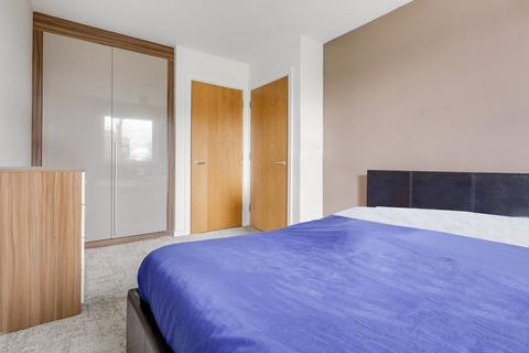 1 bedroom apartment to rent, Memorial Heights, Newbury Park, IG2