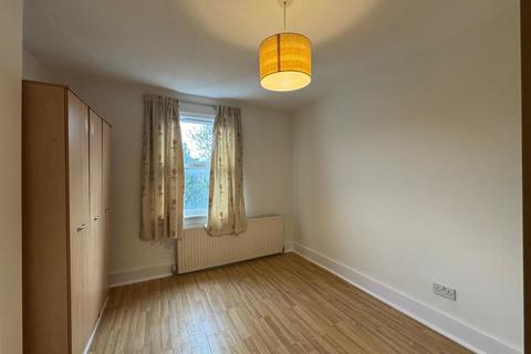 1 bedroom maisonette to rent, Esmond Road, Kilburn