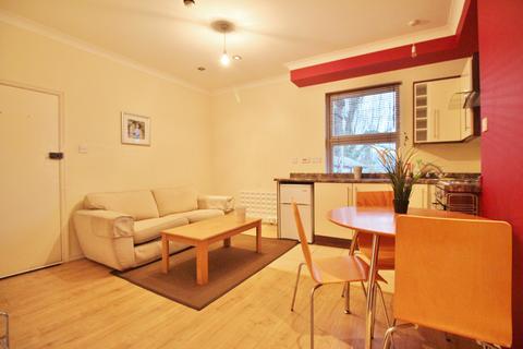 1 bedroom flat to rent, Salusbury Road, Cricklewood, London