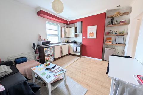 1 bedroom flat to rent, Salusbury Road, Cricklewood, London