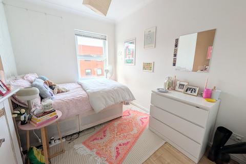 1 bedroom flat to rent, Salusbury Road, Cricklewood, London