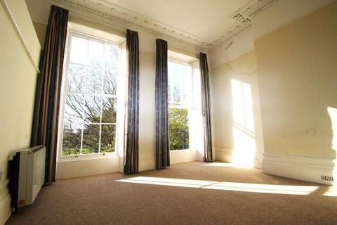 1 bedroom apartment to rent - Flat 4, 37 Pittville Lawn