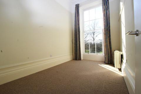 1 bedroom apartment to rent - Flat 4, 37 Pittville Lawn