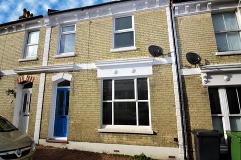 2 bedroom terraced house to rent, Brightland Road, Eastbourne BN20