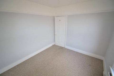 2 bedroom terraced house to rent, Brightland Road, Eastbourne BN20