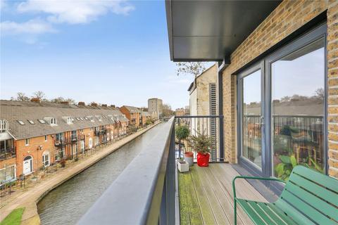 undefined, Stoneway Walk, E3
