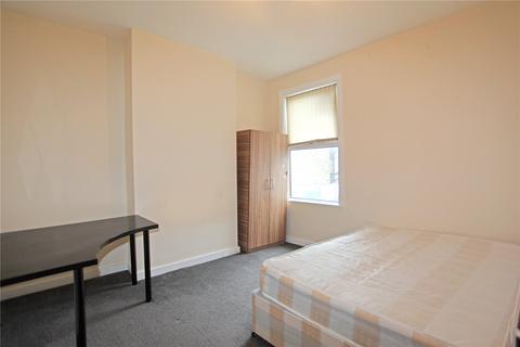 1 bedroom apartment to rent, The Avenue, London, E4