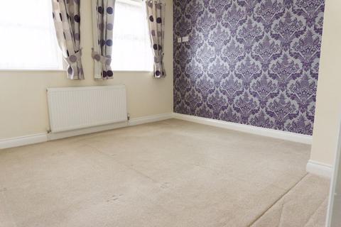 2 bedroom terraced house to rent, Flitwick