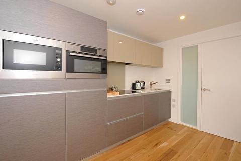 2 bedroom flat to rent, Packington Street, Islington, London