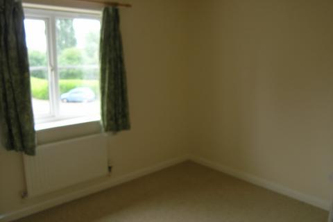 2 bedroom semi-detached house to rent, Wellington Avenue, Oxfordshire OX16