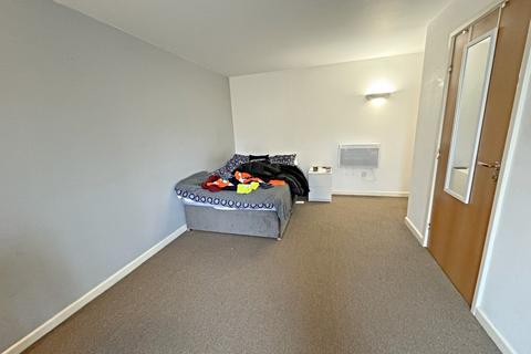 2 bedroom apartment to rent, Park West, Derby Road, Canning Circus