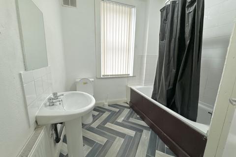 1 bedroom terraced house to rent, Cleveleys Terrace, Leeds, LS11