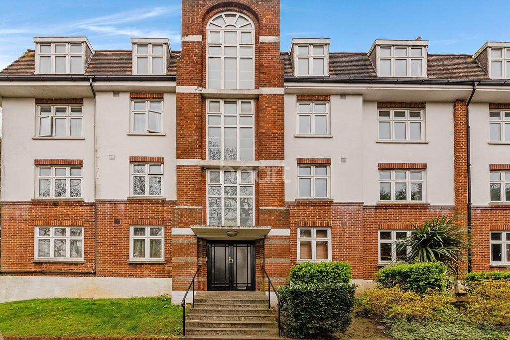 highlands-court-crystal-palace-se19-2-bed-flat-399-995