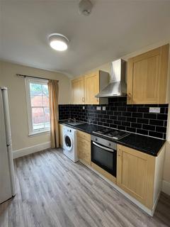 2 bedroom apartment to rent, Pershore Road, Selly Park, Birmingham, B29