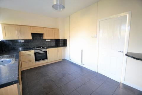 3 bedroom semi-detached house to rent, Cambrai Crescent, Manchester