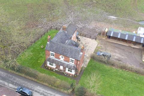 4 bedroom detached house for sale - The Village, Stoke On Trent, Staffordshire