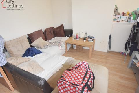 2 bedroom terraced house to rent, Radford Boulevard, Lenton