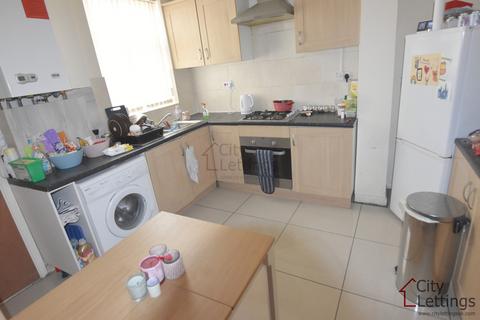 2 bedroom terraced house to rent, Radford Boulevard, Lenton