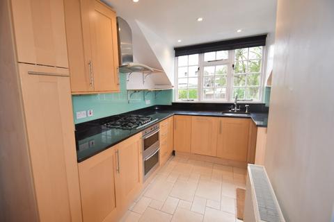 4 bedroom semi-detached house to rent, Winscombe Crescent - Ealing W5