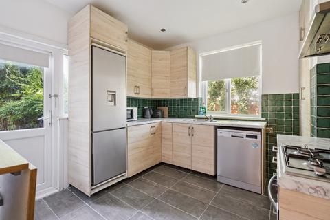 2 bedroom ground floor maisonette for sale, West End Avenue, Pinner, Middlesex HA5