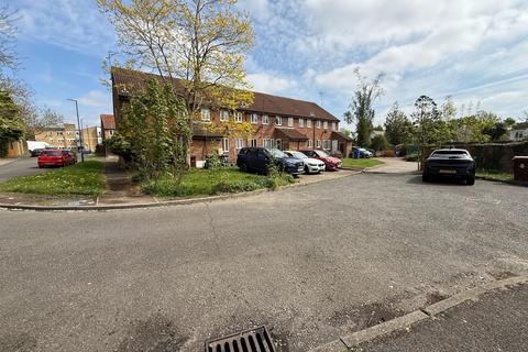 undefined, Oakcroft Close , Pinner HA5