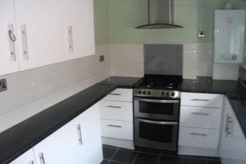 3 bedroom flat to rent, Raddlebarn Road, Selly Oak, Birmingham, B29 6HJ
