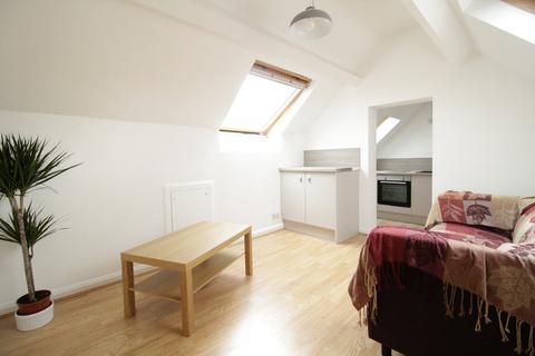 1 bedroom apartment to rent, Darley Avenue, Toton