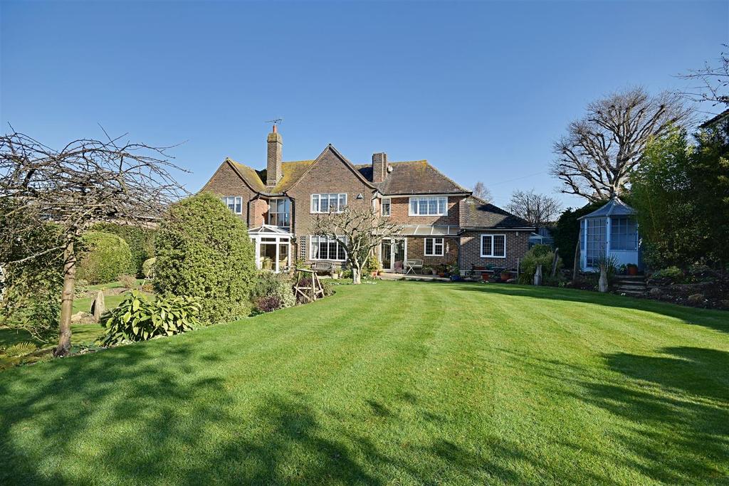 Maple Avenue, BexhillOnSea 5 bed detached house £725,000