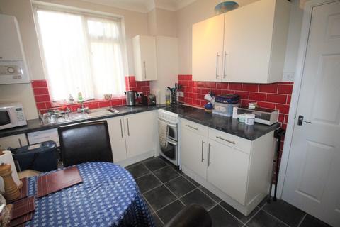 1 bedroom flat to rent - London Road, Leigh-on-Sea