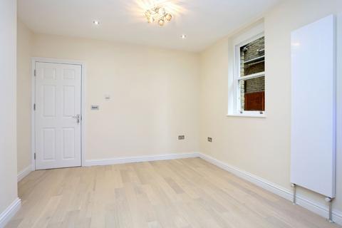 2 bedroom maisonette for sale, Boston Road, Hanwell, W7