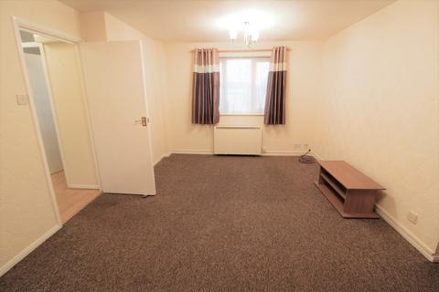 Studio to rent, Napier Court, Flamstead End Road, Cheshunt, EN8
