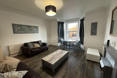 2 bedroom apartment to rent, Laburnum Grove, Beeston, NG9 1QN