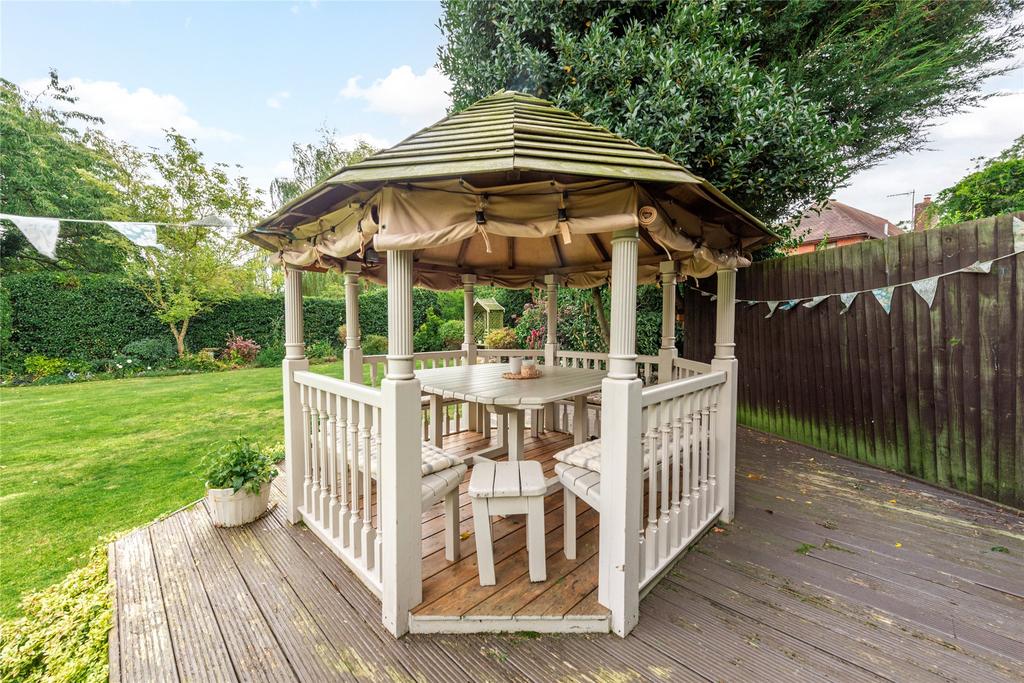 Dining Pagoda