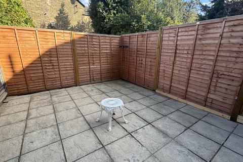 Studio to rent, Church lane, Haringey