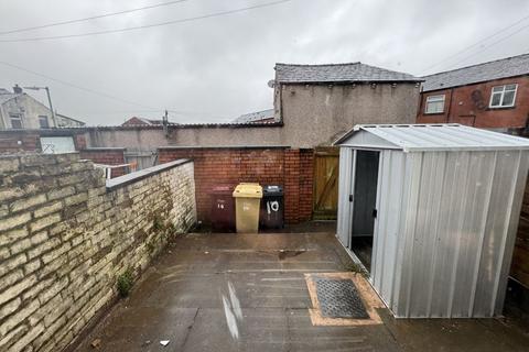 3 bedroom terraced house to rent, Annis Road, Deane