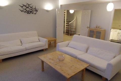 2 bedroom apartment to rent, Crown Quay, Bedford