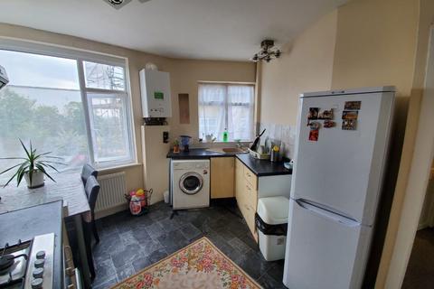 2 bedroom flat to rent, Rochester Court, Kingsbury Green, NW9